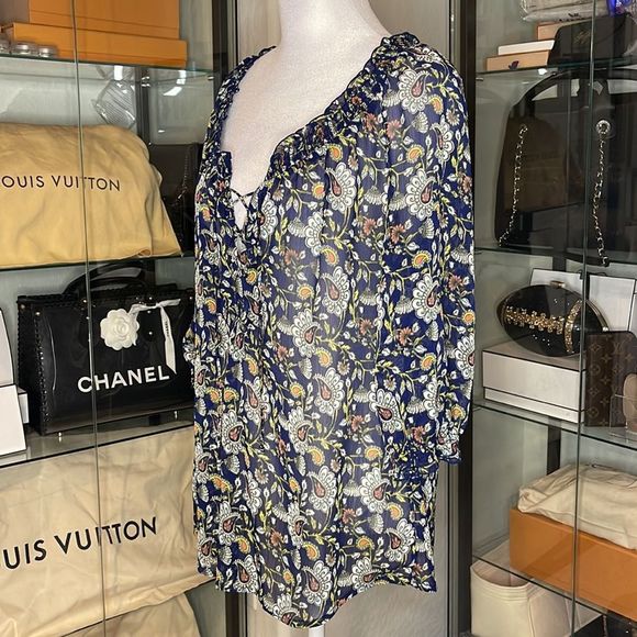 OLD NAVY | Sheer 3/4 Sleeve Paisley Blouse in Blue - Picture 2 of 3